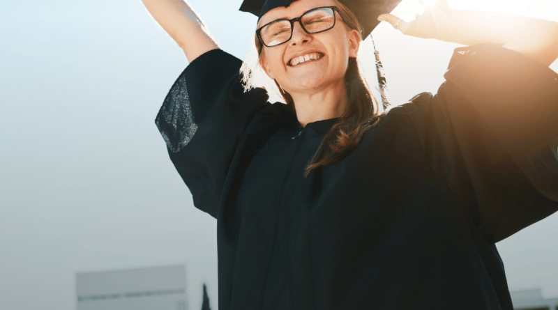 Pilihan Beasiswa S1 Tanpa Syarat TOEFL dan IPK